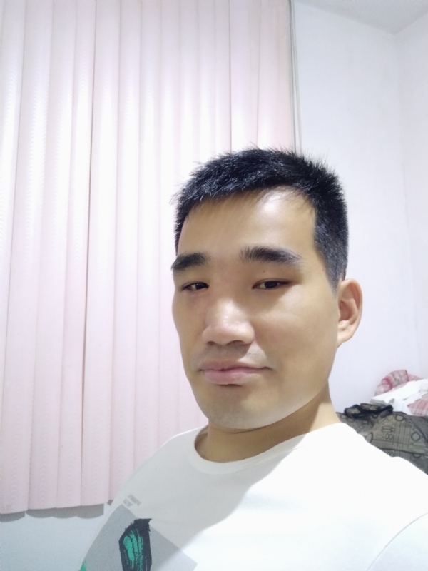 大男孩的第一张照片--大田相亲网