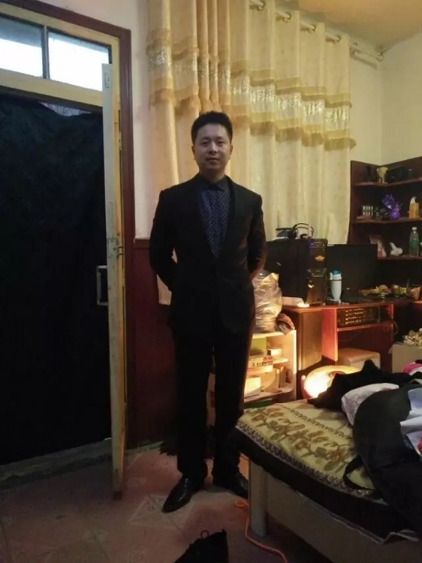 亮亮的第一张照片--大田相亲网