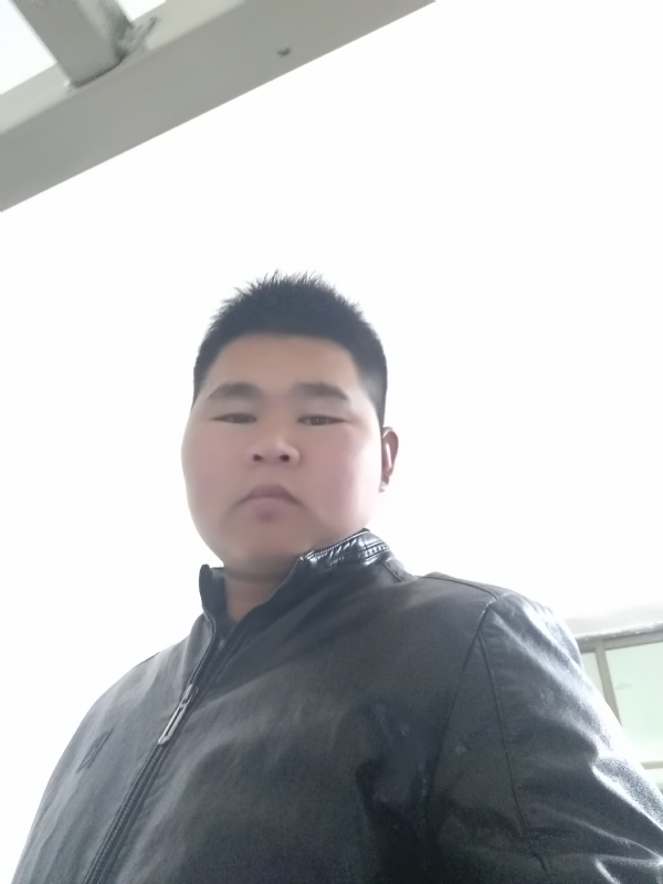 小哥的第一张照片--大田相亲网