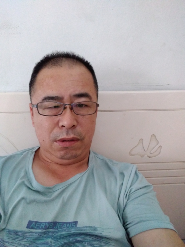 大叔的第一张照片--大田相亲网