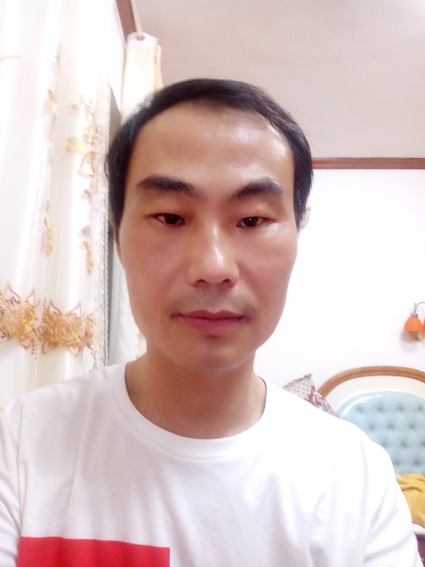 光明的第一张照片--大田相亲网