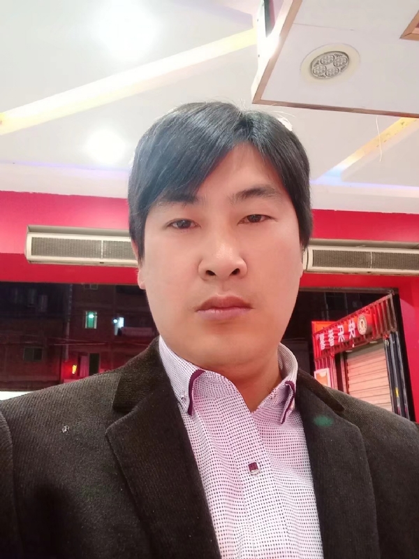 奔跑的第二张照片--大田相亲网