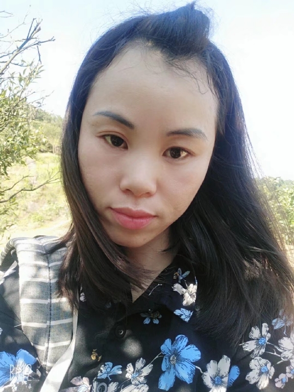英英的第一张照片--大田相亲网