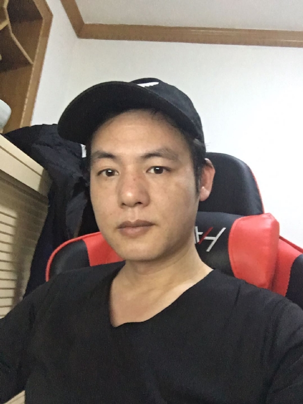 扛枪打鸟的第一张照片--大田相亲网