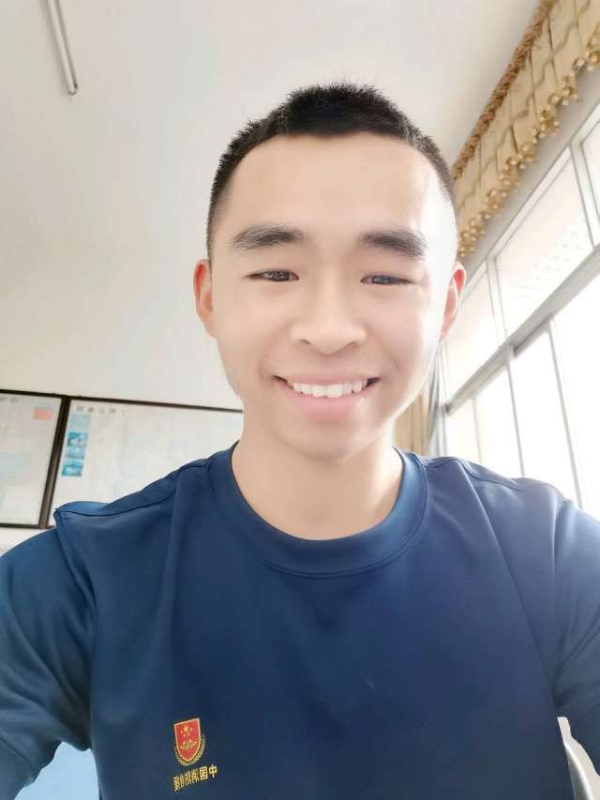 超超的第一张照片--大田相亲网