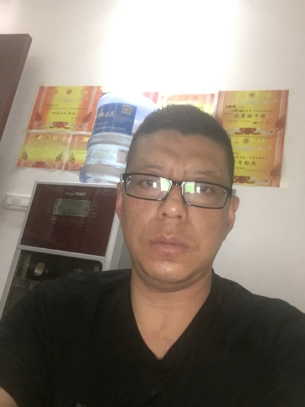 牵手的第二张照片--大田相亲网