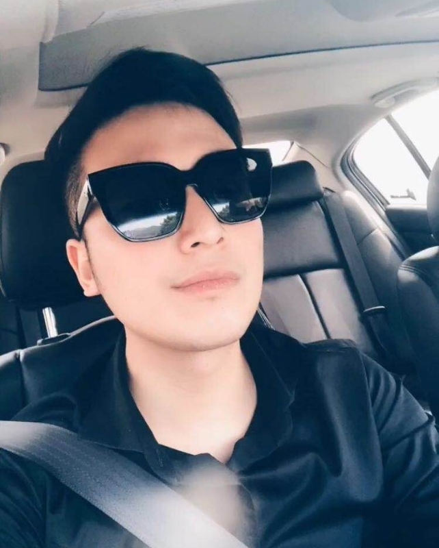 沉稳的第一张照片--大田相亲网