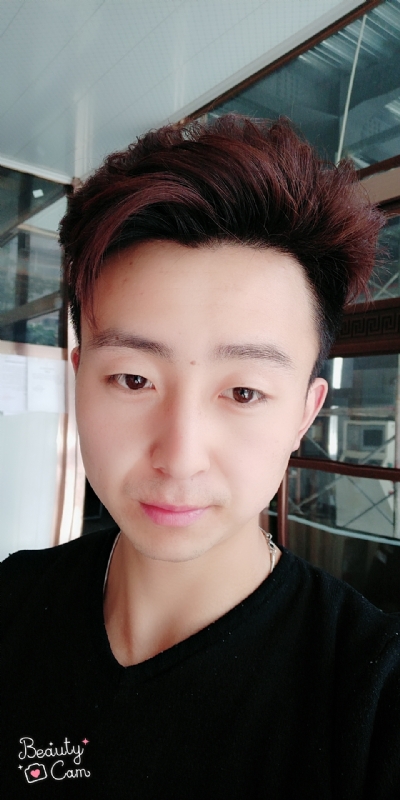 拼命微笑的第三张照片--大田相亲网