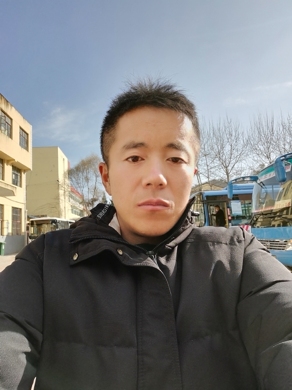 孤独的云的第一张照片--大田相亲网