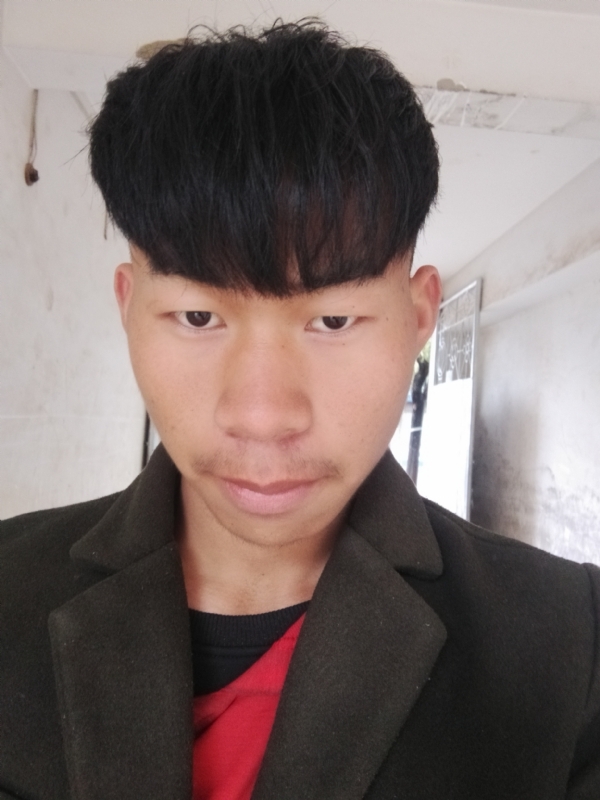 少年不在少的第一张照片--大田相亲网