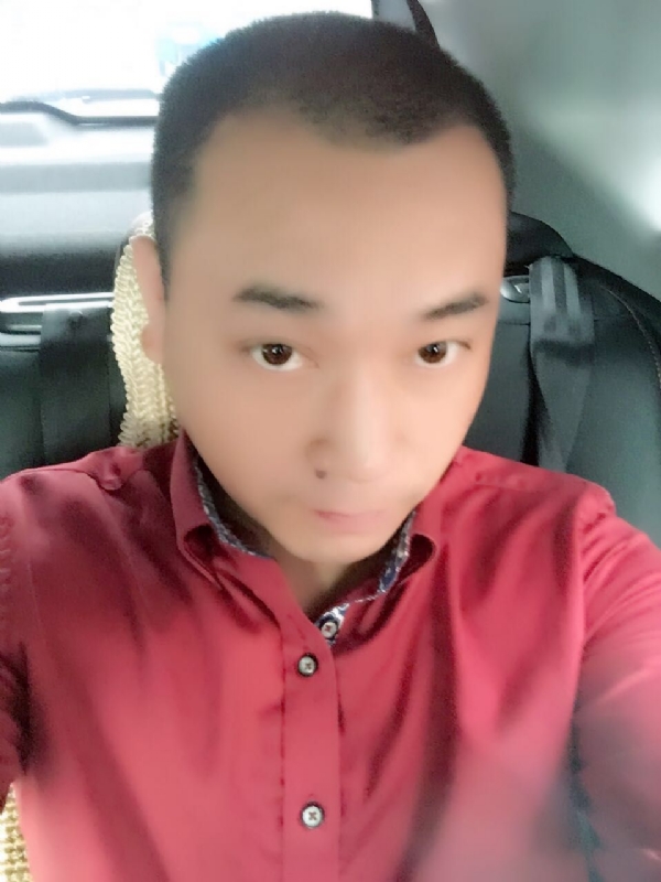 在一个路口等的第一张照片--大田相亲网