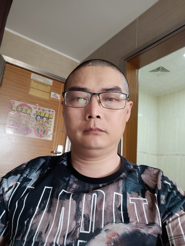 心梦无痕的第一张照片--大田相亲网