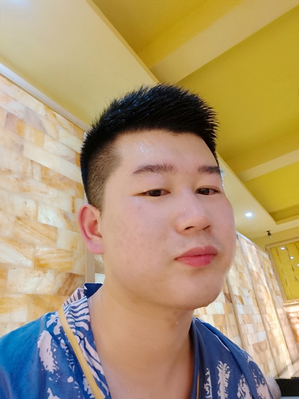 六月与阿十二的第一张照片--大田相亲网