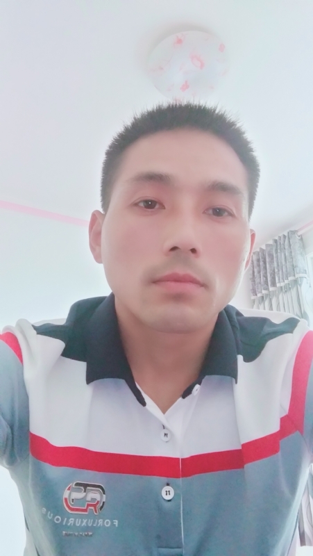 染红尘世的第一张照片--大田相亲网