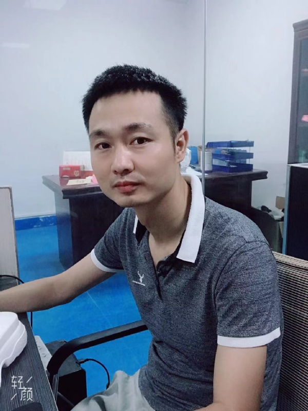 不忘初心的第一张照片--大田相亲网