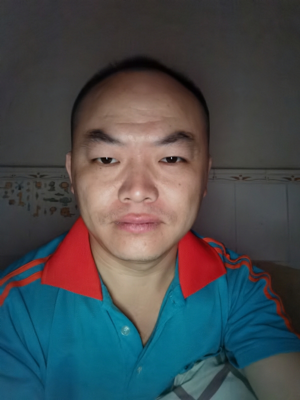 与子携老的第三张照片--大田相亲网