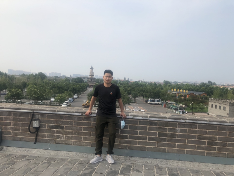 123.向左向右的第一张照片--大田相亲网