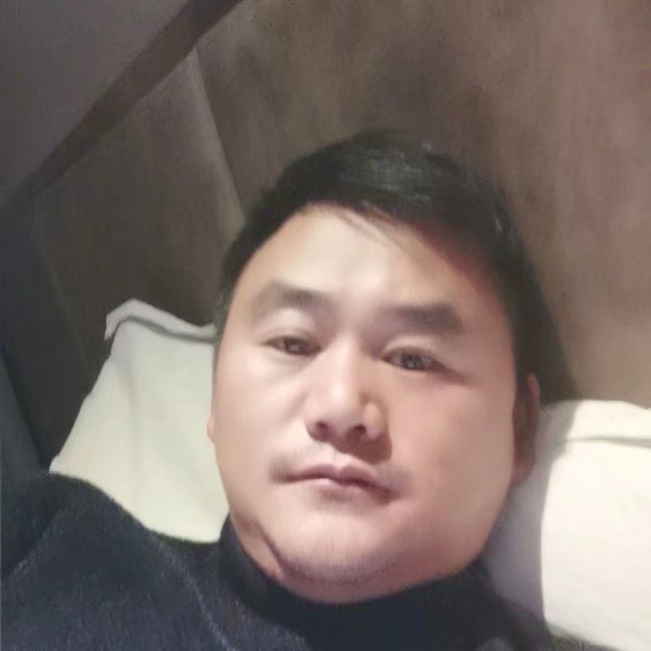 奔跑的第四张照片--大田相亲网