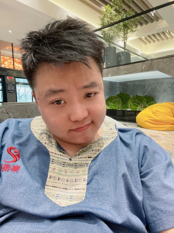 小恶魔的第一张照片--大田相亲网