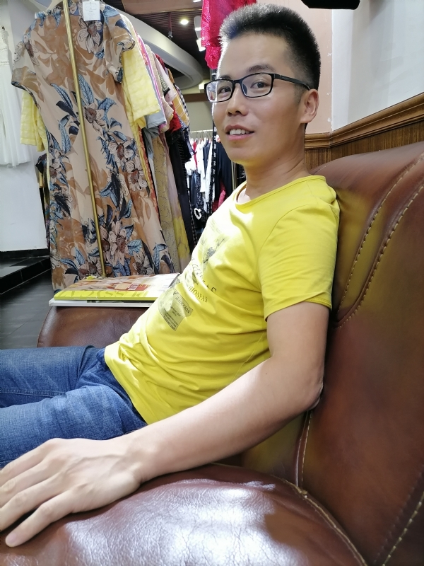 汪顺鹏的第二张照片--大田相亲网