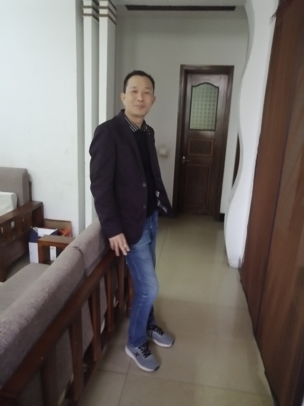 相亲相爱的第一张照片--大田相亲网