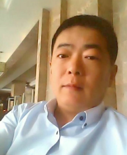 落叶随风的第一张照片--大田相亲网