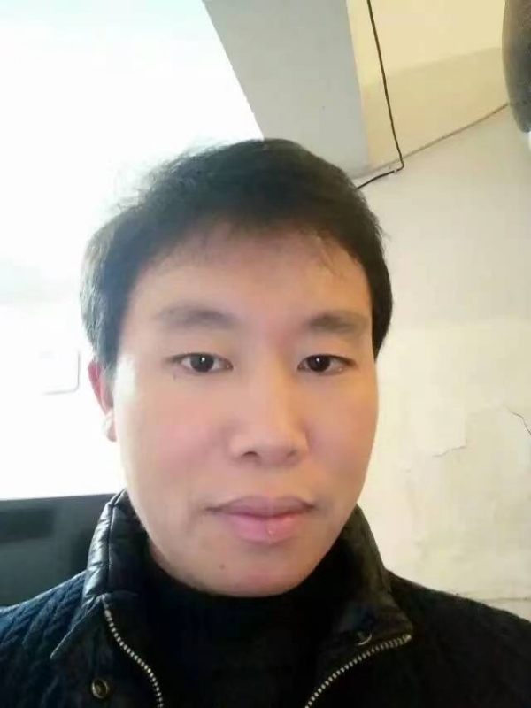 擎天柱的第三张照片--大田相亲网
