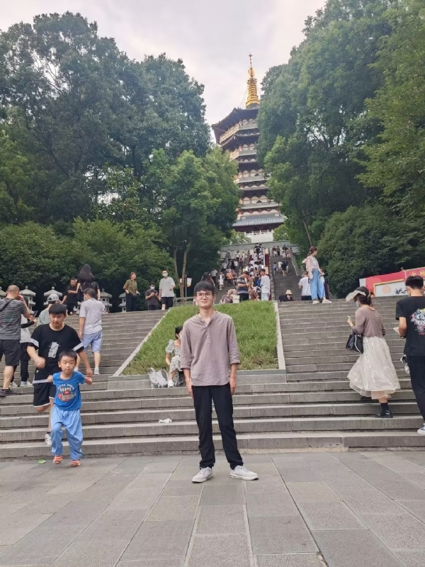 阳光男孩的第五张照片--大田相亲网