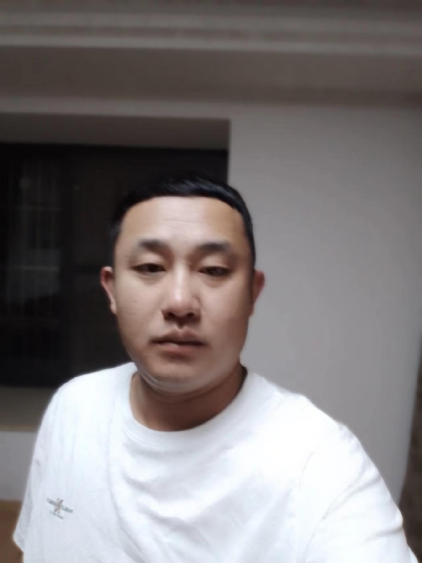 魔尊的第一张照片--大田相亲网