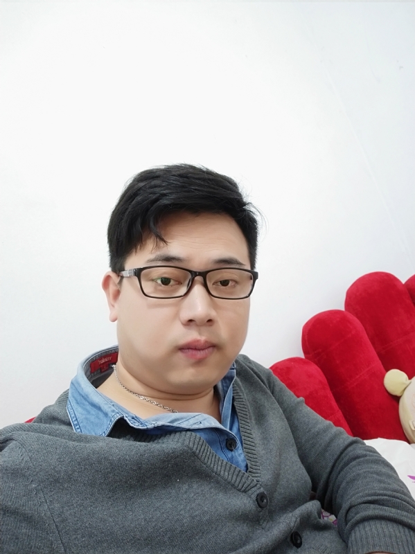 何必在亿的第一张照片--大田相亲网