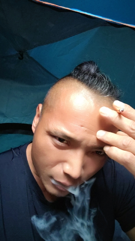 伯爵的第四张照片--大田相亲网