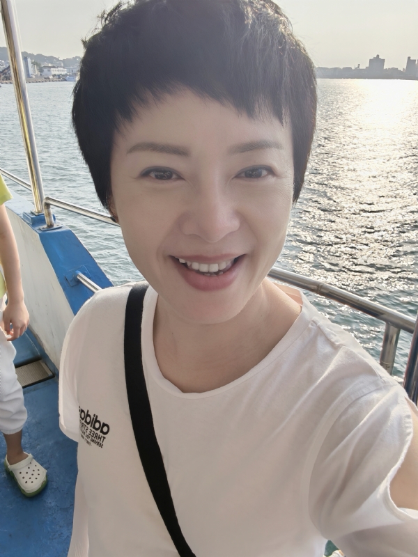 Tina的第一张照片--大田相亲网