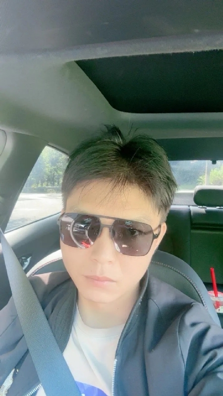 怀念的第一张照片--大田相亲网