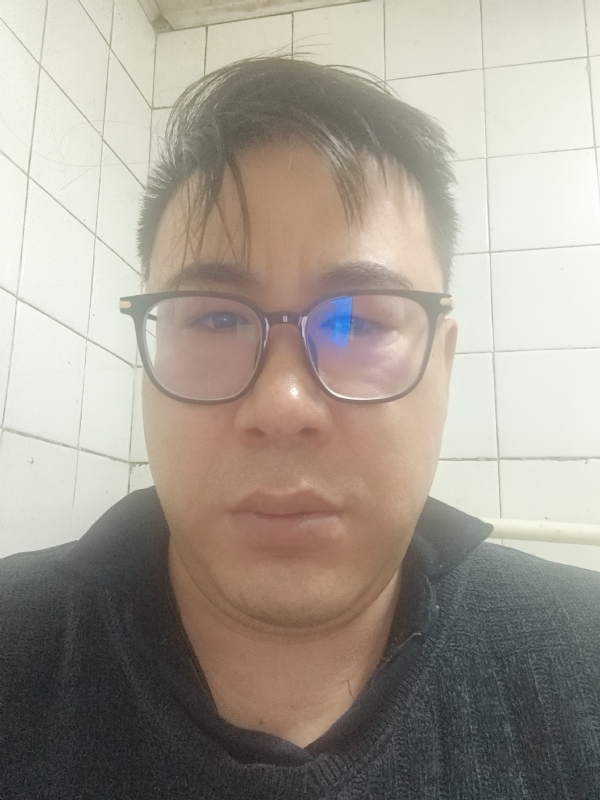迷失自我的第一张照片--大田相亲网