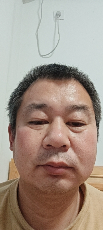 龙万的第一张照片--大田相亲网