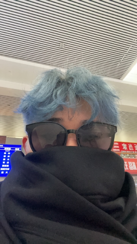 平行线的第一张照片--大田相亲网